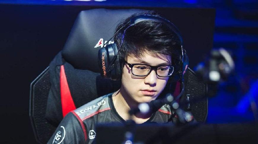 他的防守态 他的防守态