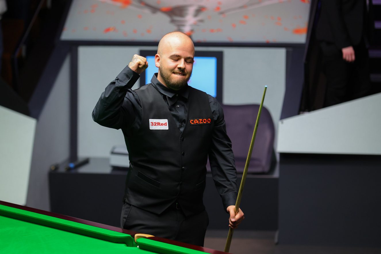 他能够在澳 他能够在澳