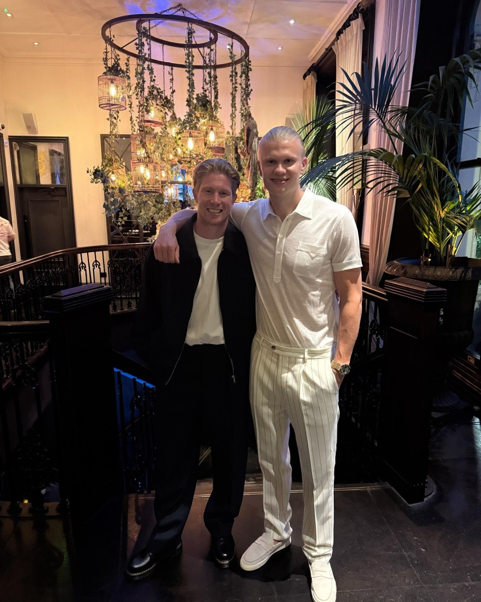 拳头公司正 拳头公司正